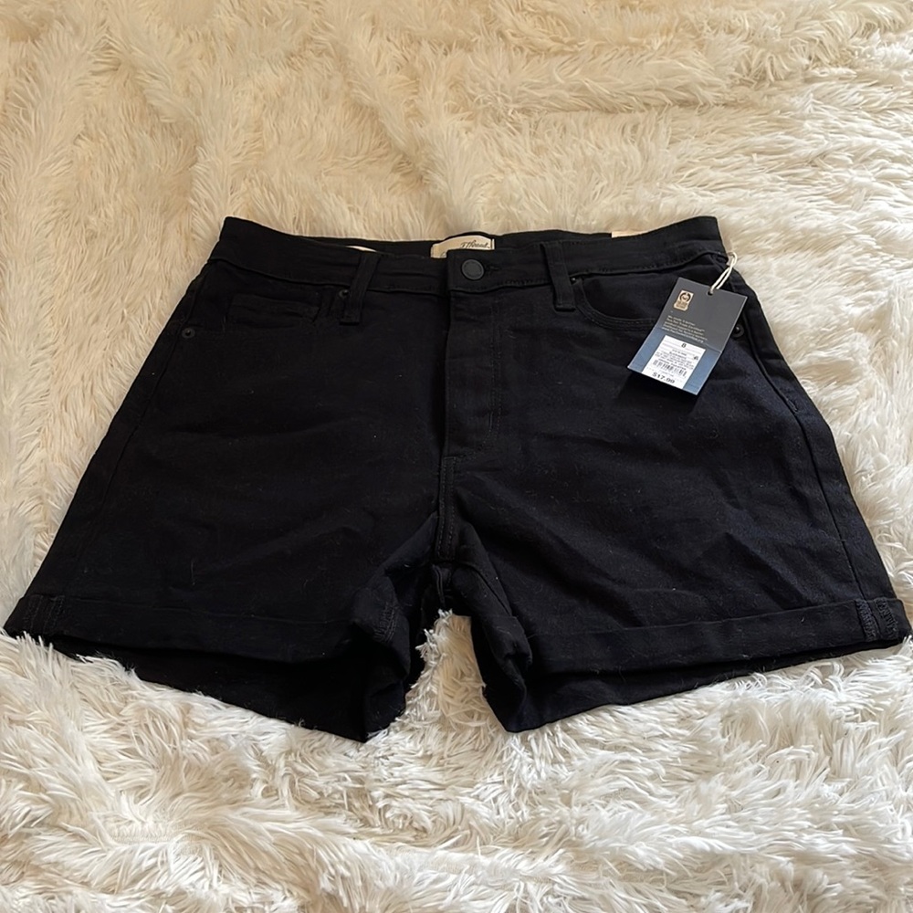 Universal Threads High Rise Shorts